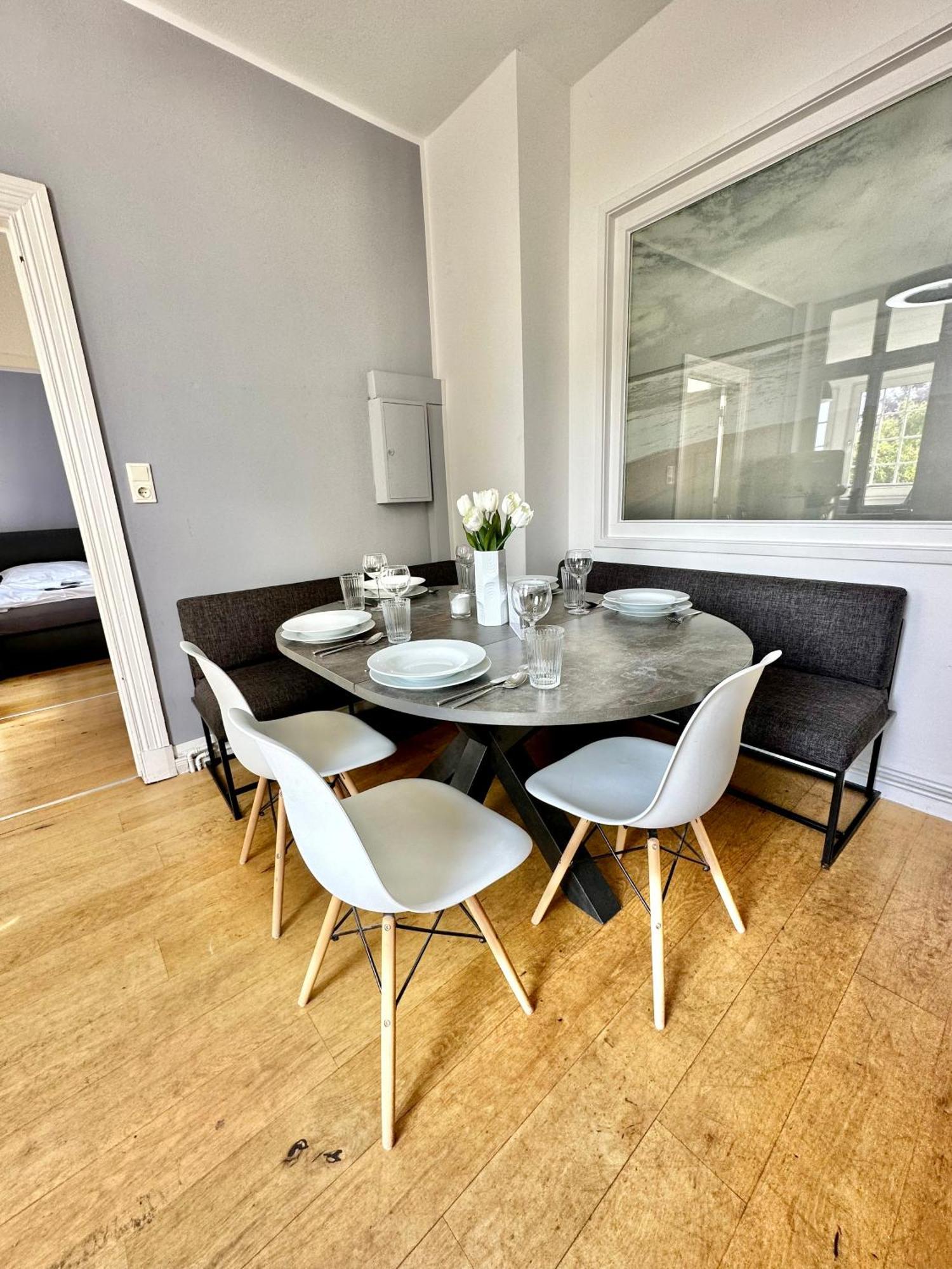 Geraeumiges City-Apartment Mit 2 Badezimmer Und Parkplaetzen D46-Og Олденбург Екстериор снимка