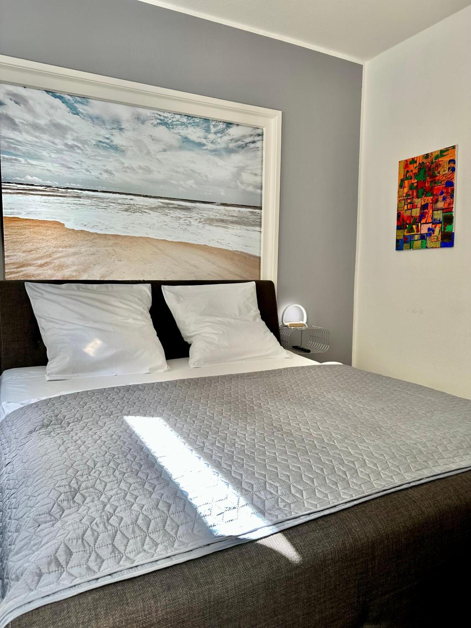 Geraeumiges City-Apartment Mit 2 Badezimmer Und Parkplaetzen D46-Og Олденбург Екстериор снимка