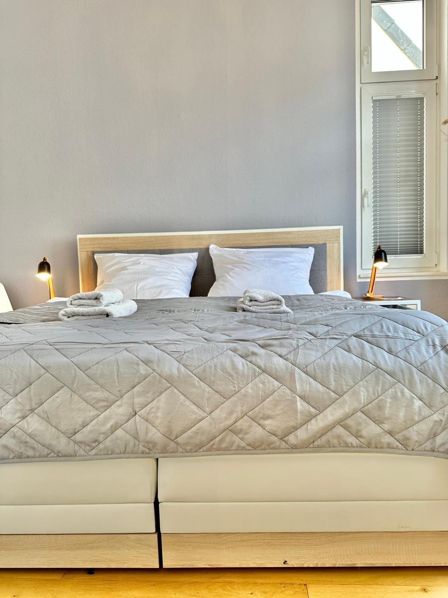 Geraeumiges City-Apartment Mit 2 Badezimmer Und Parkplaetzen D46-Og Олденбург Екстериор снимка